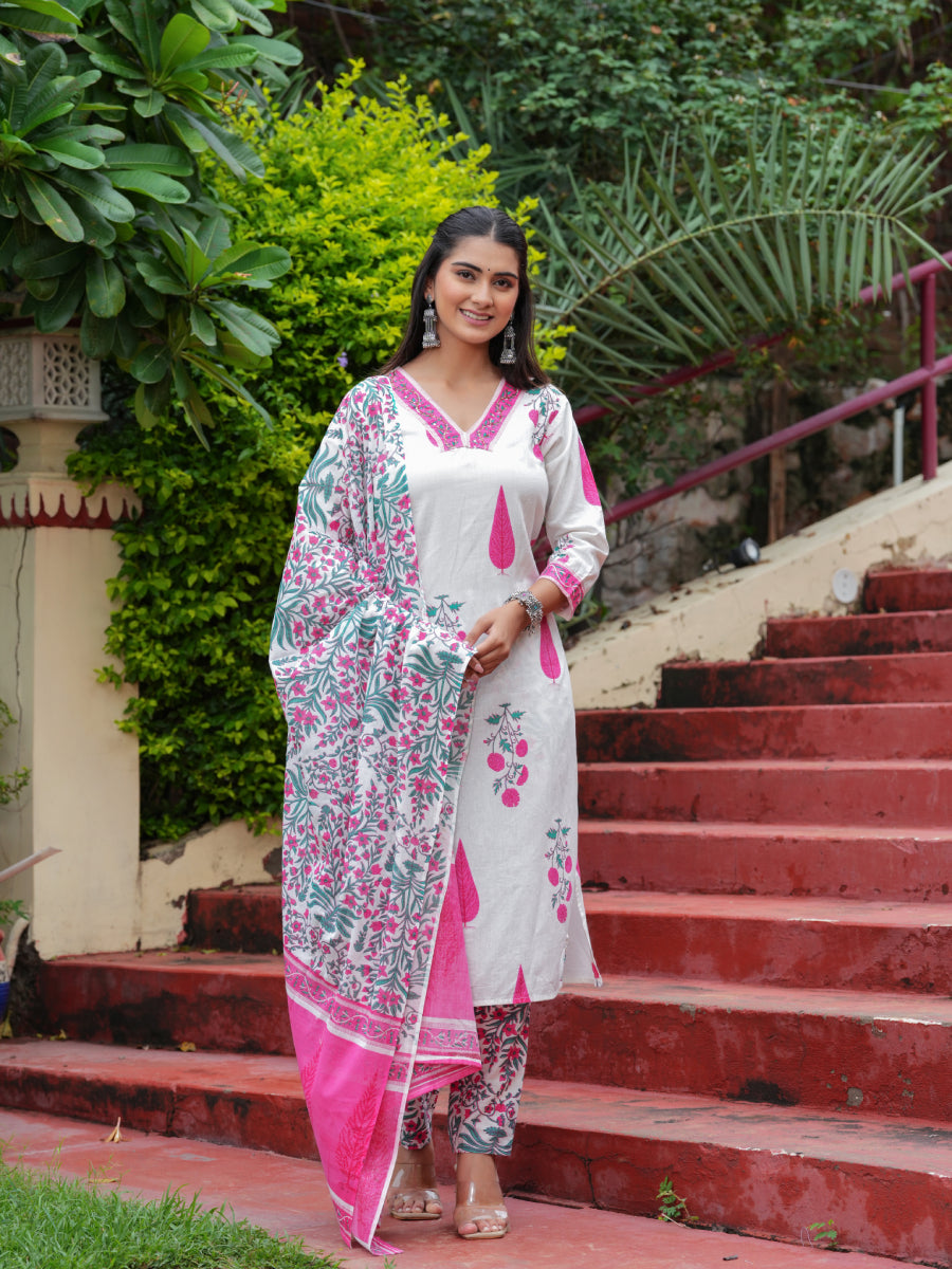 Pink Cotton Floral Boota Printed Kurta Set with Mulmul Dupatta