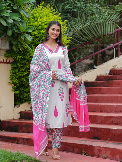 Pink Cotton Floral Boota Printed Kurta Set with Mulmul Dupatta