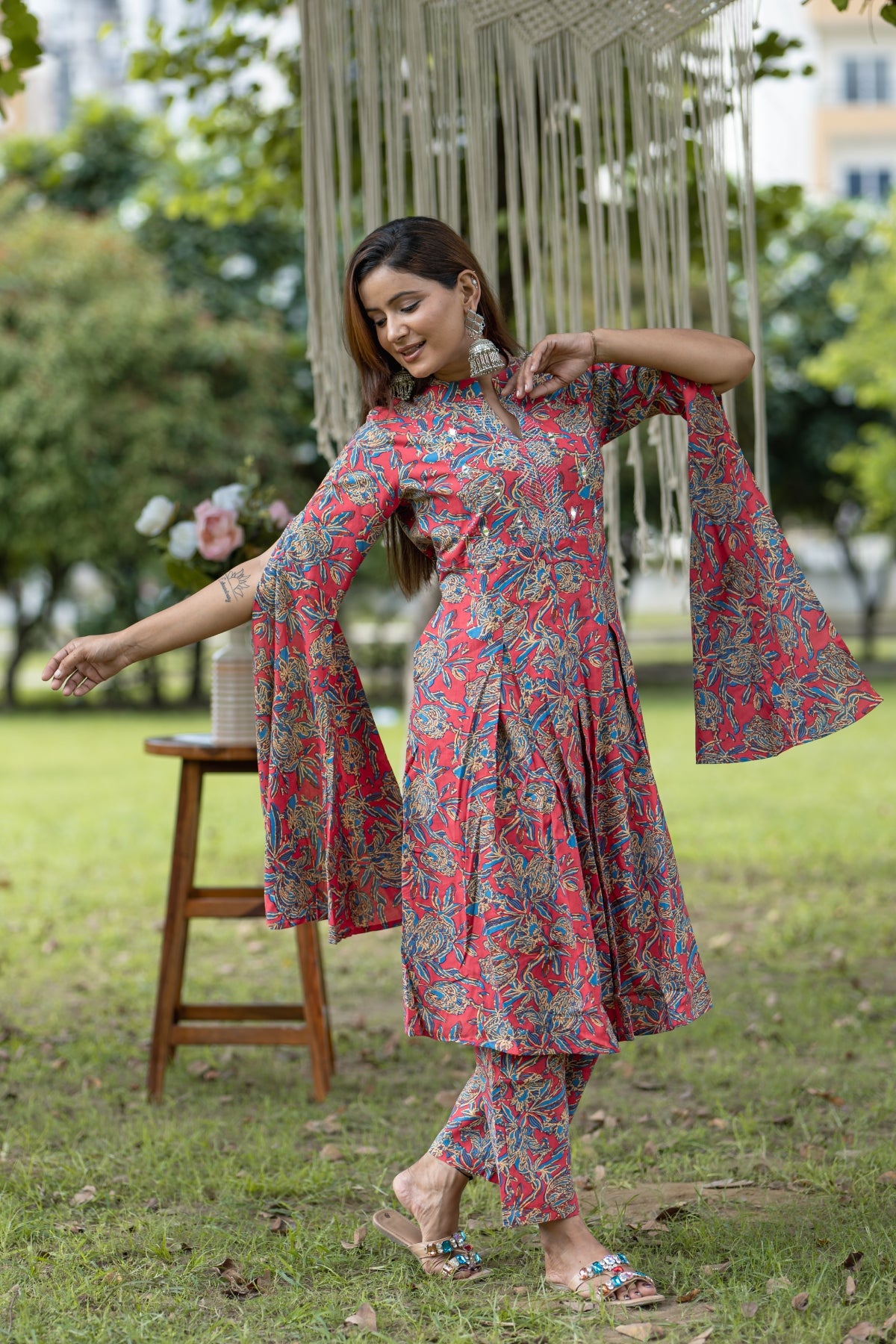 Red Floral Printed Cape-Style Cotton Kurta Set