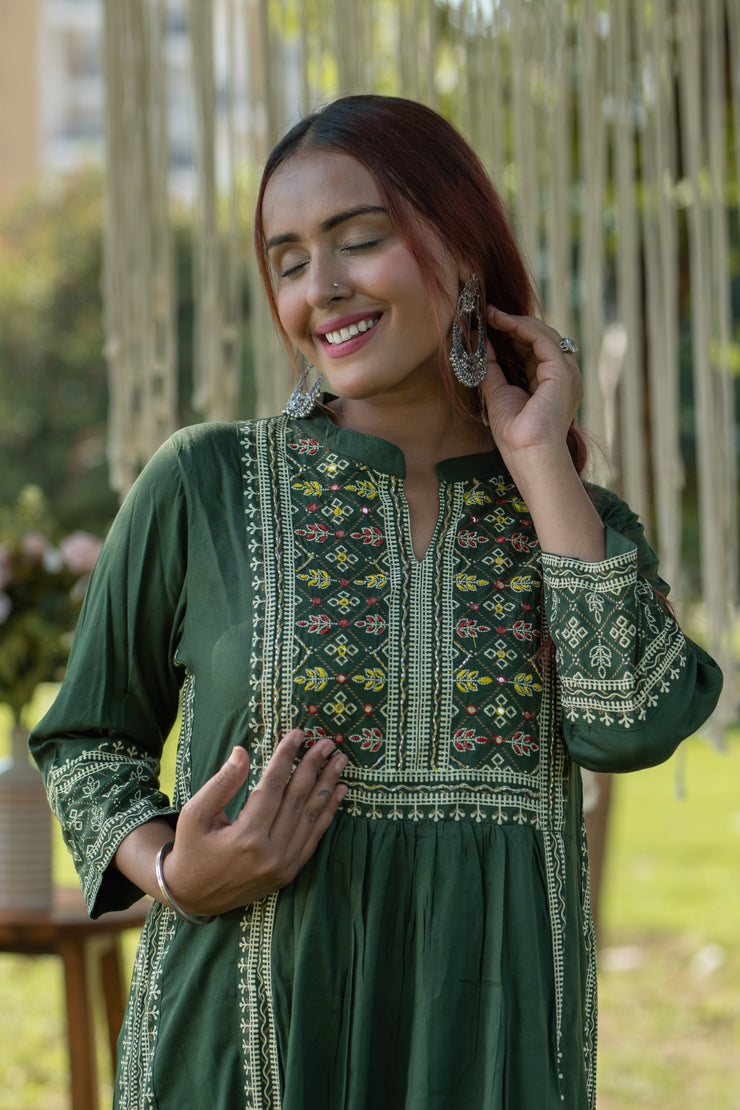 Women's Embroidered Viscose Rayon Anarkali Suit & Pant - Dark Green