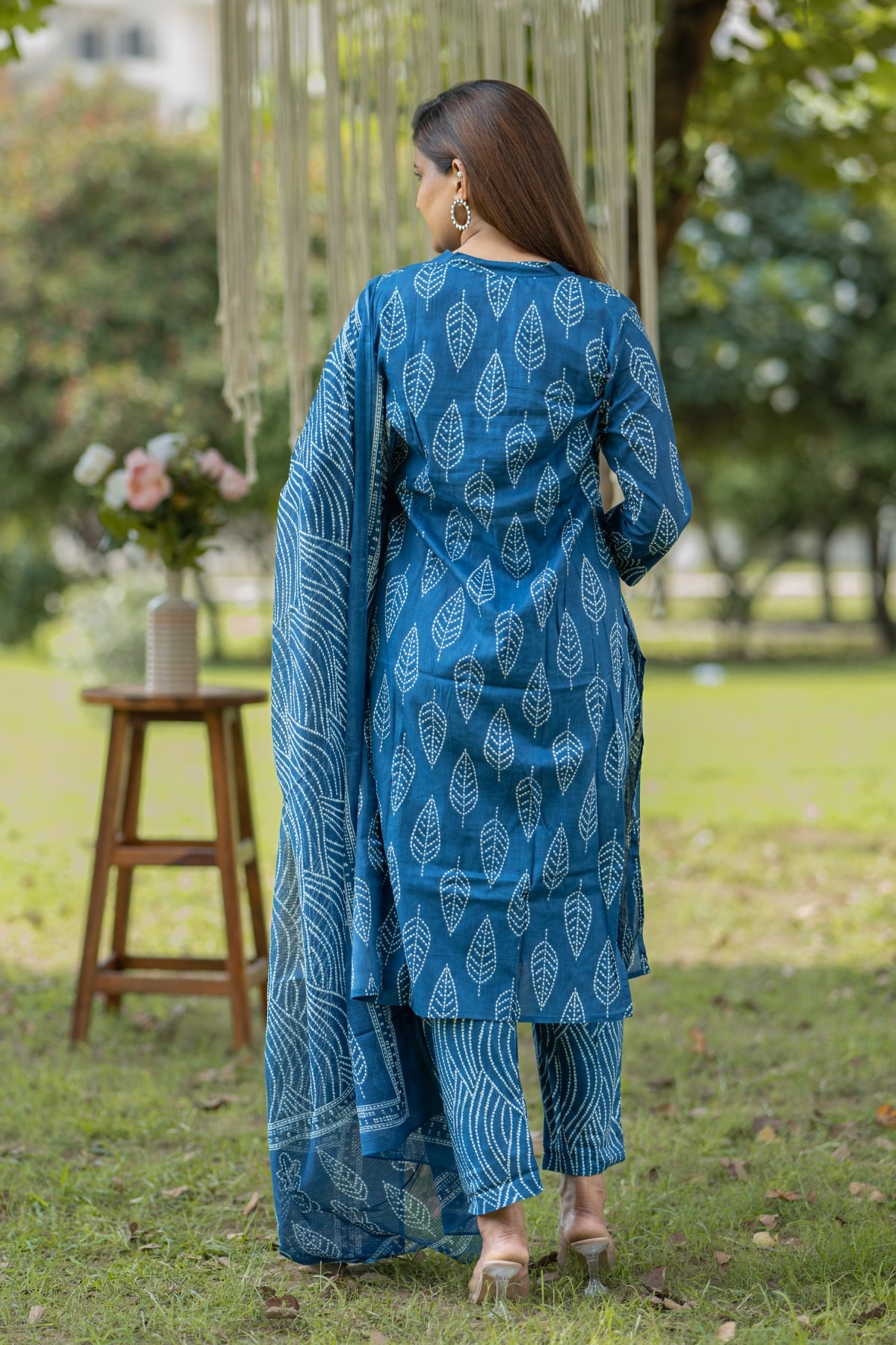 Women's Silk Blend Printed Straight Kurta Pant With Dupatta - Blue