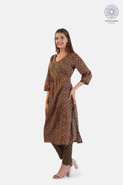 Brown Printed Silk Blend Straight Kurta with Printed Pants