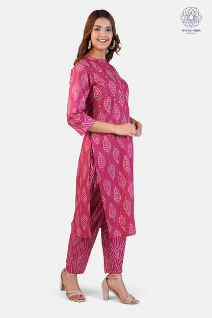 Women's Silk Blend Printed Straight Kurta Pant With Dupatta - Red